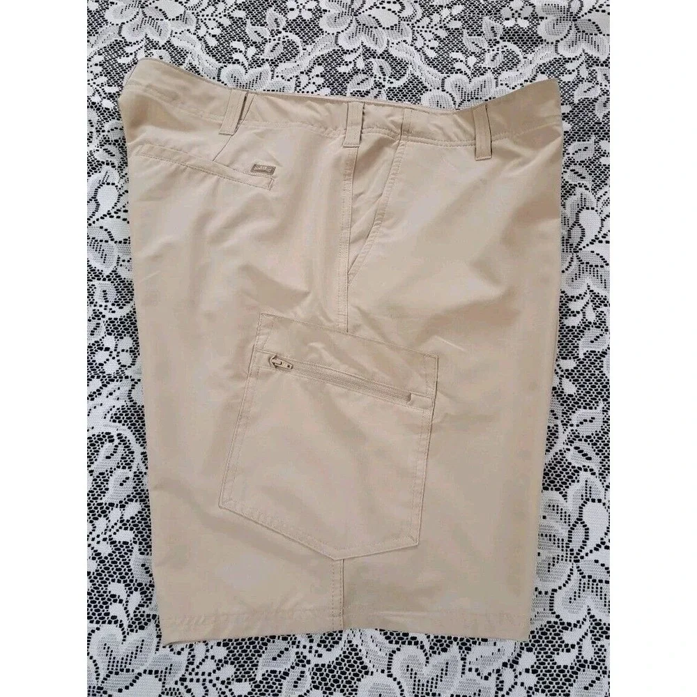 Lee Dungarees Shorts Men's 42 Beige Flat Front Golf‎ Casual Polyester Spandex